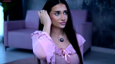 Alishaskye online show from 12-16-25, 04:28