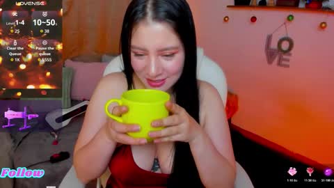 Snapshot of alison_fire12 chatting on 12-18-25, 05:13 online show from 12-18-25, 05:13