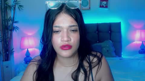 Snapshot of alison_girl22 chatting on 01-13-26, 11:32 Alison online show from 01-13-26, 11:32