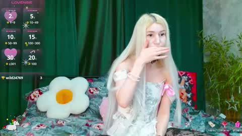 Snapshot of alison_moonlight chatting on 03-05-26, 12:56 Alison online show from 03-05-26, 12:56