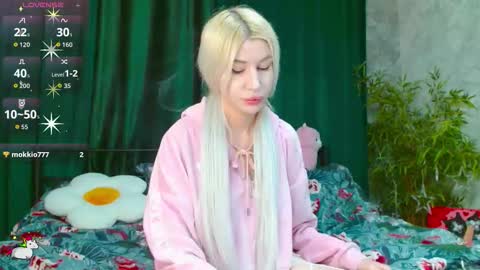 Snapshot of alison_moonlight chatting on 03-06-26, 07:54 Alison online show from 03-06-26, 07:54