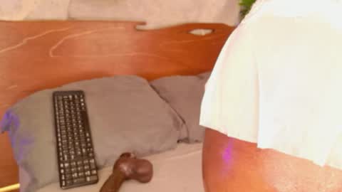 Alison Moon  online show from 03-07-26, 10:29