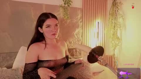 Mia online show from 11-09-25, 08:07