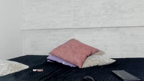 alissadoll_ online show from 12-20-24, 07:12