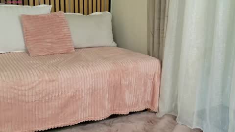 Alissa online show from 05-09-26, 03:56
