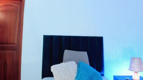 AlissaNix online show from 12-29-24, 12:09