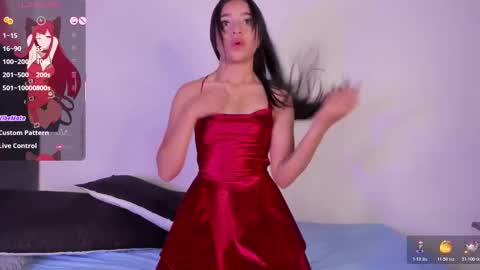 Mara  Isabel online show from 11-08-25, 02:01