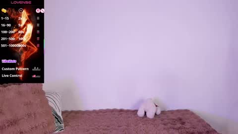 alissarose_1 online show from 04-28-26, 07:52