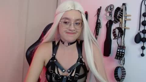 Alisson Beckett online show from 03-11-26, 08:59