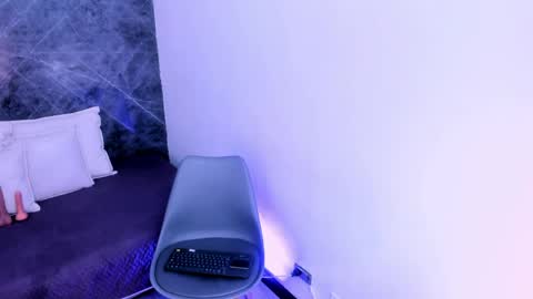 Alisson Harris online show from 04-25-26, 04:26