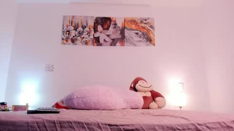 Snapshot of alissonroyce chatting on 09-17-25, 01:40 Goddess online show from 09-17-25, 01:40