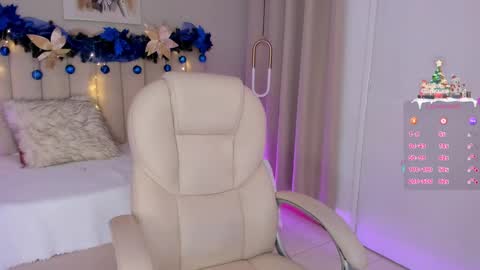 TATIS  online show from 12-22-24, 03:33