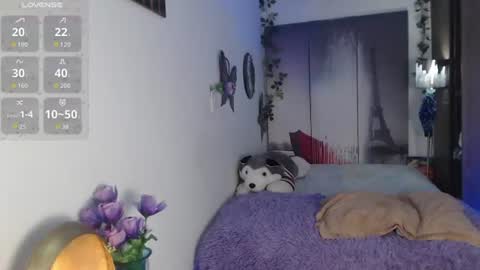 alix_kitty_ online show from 06-25-26, 05:12