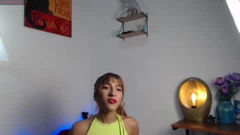 alix_kitty_ online show from 07-04-26, 12:06