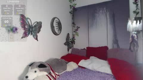 alix_kitty_ online show from 07-30-26, 10:53