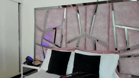 alix online show from 10-03-25, 08:28