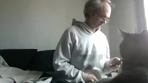 J online show from 03-28-26, 06:18