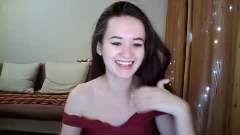 Snapshot of alkh_amare chatting on 12-18-24, 11:56 Amare online show from 12-18-24, 11:56