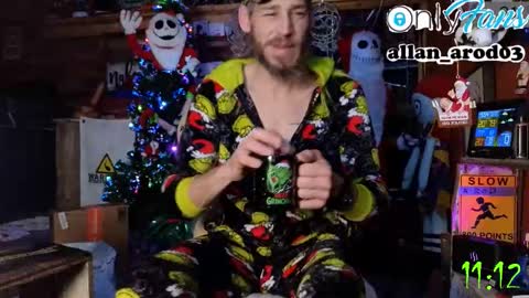 Snapshot of allan_arod chatting on 12-20-25, 10:55 Allan arod online show from 12-20-25, 10:55