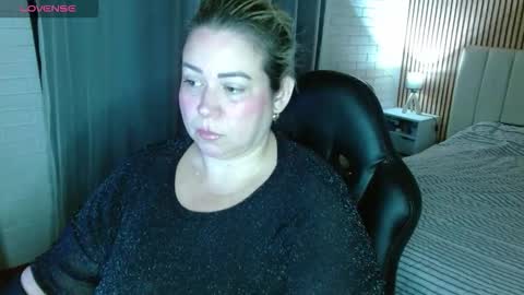 Snapshot of allegra_ferragamo chatting on 11-25-25, 10:43 Ale online show from 11-25-25, 10:43