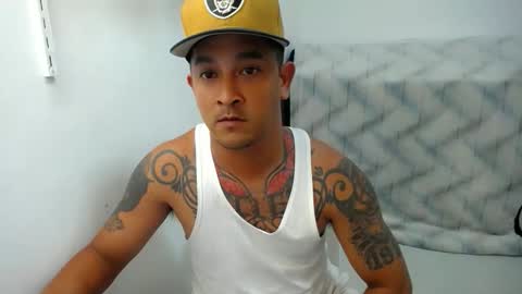 Snapshot of allen_69xx chatting on 10-04-25, 08:51 allen online show from 10-04-25, 08:51