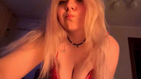 Snapshot of alleray728069 chatting on 03-13-26, 09:32 Alle online show from 03-13-26, 09:32