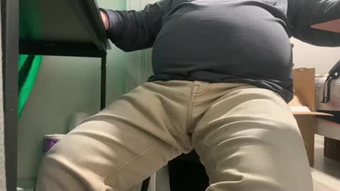 Allergictolove online show from 12-23-24, 10:01