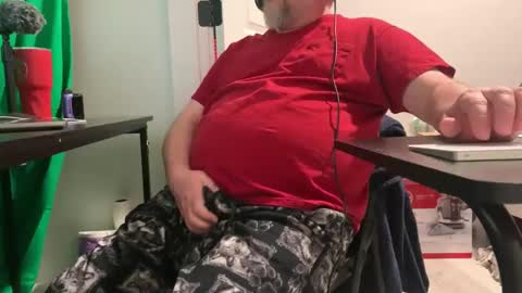 Allergictolove online show from 02-04-25, 12:29