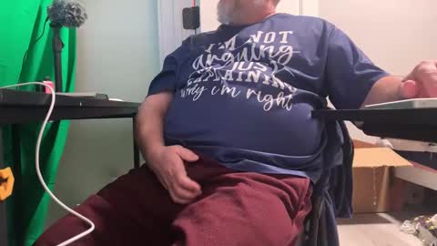 Allergictolove online show from 02-10-25, 04:52