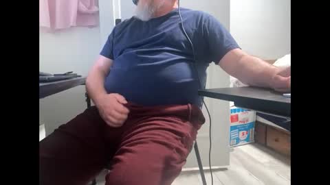 Allergictolove online show from 03-11-26, 11:11