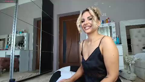 Snapshot of allesya23 chatting on 06-23-26, 10:13 onlyfansallesya23 online show from 06-23-26, 10:13