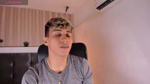 Snapshot of allexcano chatting on 02-23-25, 04:13 Allex online show from 02-23-25, 04:13