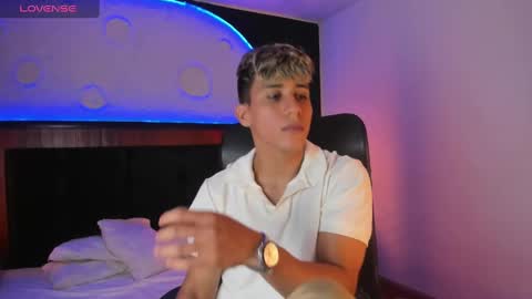 Snapshot of allexcano chatting on 02-28-25, 12:20 Allex online show from 02-28-25, 12:20