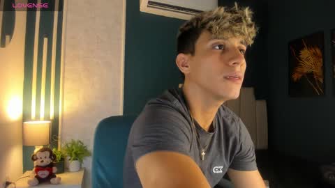 Snapshot of allexcano chatting on 03-11-25, 03:26 Allex online show from 03-11-25, 03:26