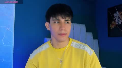 Snapshot of allexcano chatting on 10-12-25, 07:13 Allex online show from 10-12-25, 07:13