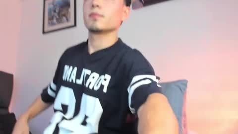 Snapshot of allexserrano chatting on 11-18-25, 10:03 Allex online show from 11-18-25, 10:03