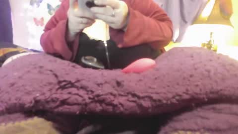 Snapshot of alli_kat78 chatting on 12-23-24, 10:12 Alli Kat online show from 12-23-24, 10:12