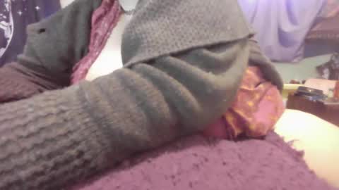 Snapshot of alli_kat78 chatting on 01-23-25, 06:56 Alli Kat online show from 01-23-25, 06:56