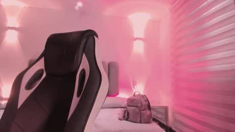 ALLICE online show from 12-20-25, 12:01