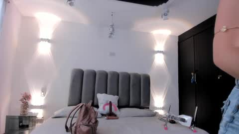 Snapshot of allicelover chatting on 05-06-26, 12:32 ALLICE online show from 05-06-26, 12:32