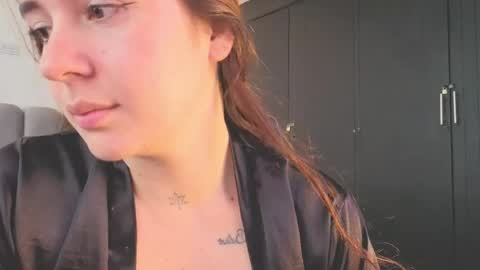 Snapshot of allicelover chatting on 05-11-26, 04:04 ALLICE online show from 05-11-26, 04:04
