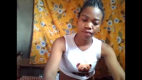 Snapshot of alliciax632770 chatting on 11-27-25, 11:23 alliciax632770 online show from 11-27-25, 11:23