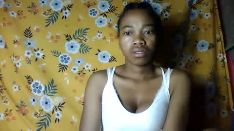 Snapshot of alliciax632770 chatting on 12-05-25, 12:52 alliciax632770 online show from 12-05-25, 12:52