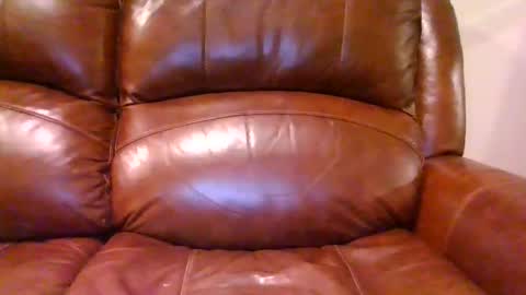 alliebearx online show from 10-28-25, 04:05