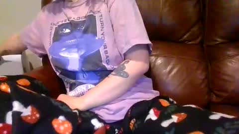 alliebearx online show from 02-23-26, 05:21