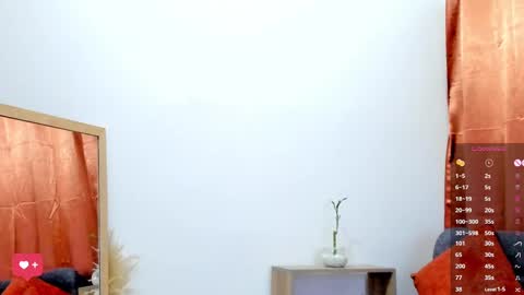 Snapshot of allison0724 chatting on 02-25-25, 01:52 online show from 02-25-25, 01:52