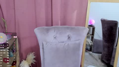 Snapshot of allison0724 chatting on 09-17-25, 11:06 online show from 09-17-25, 11:06