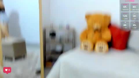Snapshot of allison0724 chatting on 07-02-26, 12:44 online show from 07-02-26, 12:44