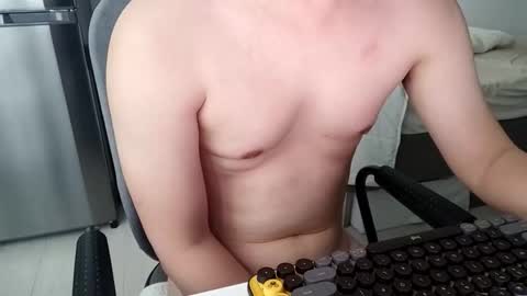 Snapshot of allisonmxxx chatting on 09-21-25, 06:26 AllisonM online show from 09-21-25, 06:26