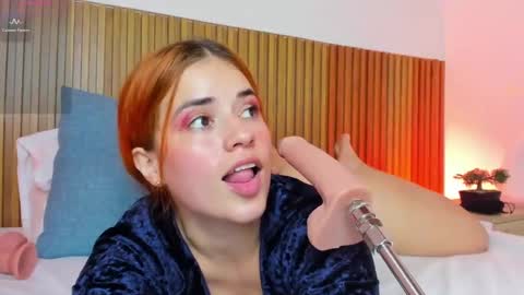 Snapshot of alliss_ginger_ chatting on 01-11-25, 03:02 A L L I S S online show from 01-11-25, 03:02